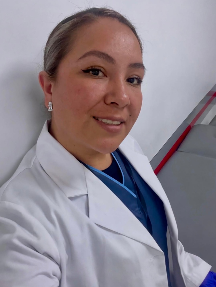 Cindy Argueta en cabina